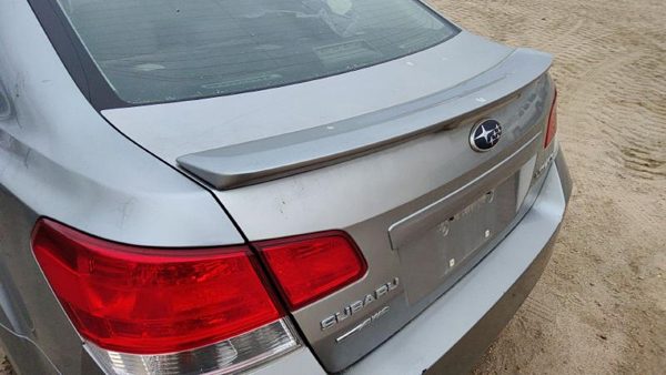2011 Subaru Legacy Trunk/decklid/hatch/tailgate Ssm Steel Silver Hail — photo 2