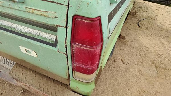 1977-1982 Ford Courier Passenger Right Tail Light Brake Lamp Oem Rear D77Z13404A — photo 1