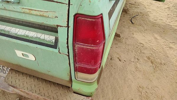 1977-1982 Ford Courier Passenger Right Tail Light Brake Lamp Oem Rear D77Z13404A — photo 2