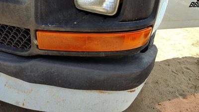 03-14 Chevy Express Van Driver Left Front Turn Signal Light Lamp Fender Mounted