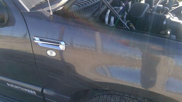 2007 Mercury Mountaineer Fender RH Charcoal G5 — photo 4