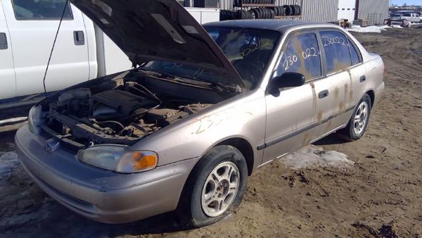 2002 Chevy Geo Prizm — vehicle photo 1