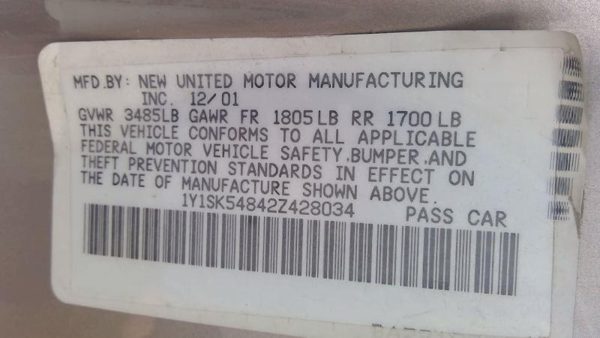 2002 Chevy Geo Prizm — vehicle photo 4