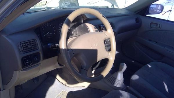 2002 Chevy Geo Prizm — vehicle photo 3