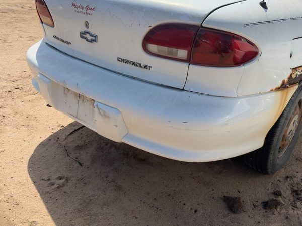 00-02 Cavalier Rear Bumper Cover Assembly Tail Lamp Fillers Bright White 16U — photo 5