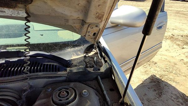 1997-1998 Park Ave Ultra Driver Left Hood Hinge Assembly Oem 25635701 — photo 3