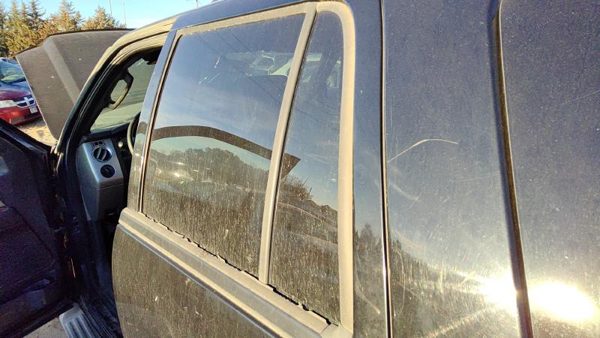 2008 Ford Expedition Rear Door LH Ua Black — photo 3