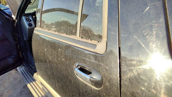 2008 Ford Expedition Rear Door LH Ua Black — photo 4