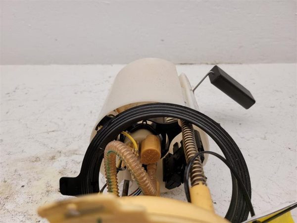 2009-2014 Vw Jetta Fuel Pump Assembly With Sending Unit 2.0L Diesel 1K0919050ab — photo 5