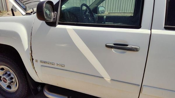 2008 Chevy Silverado 2500 Front Door LH White 50U — photo 4