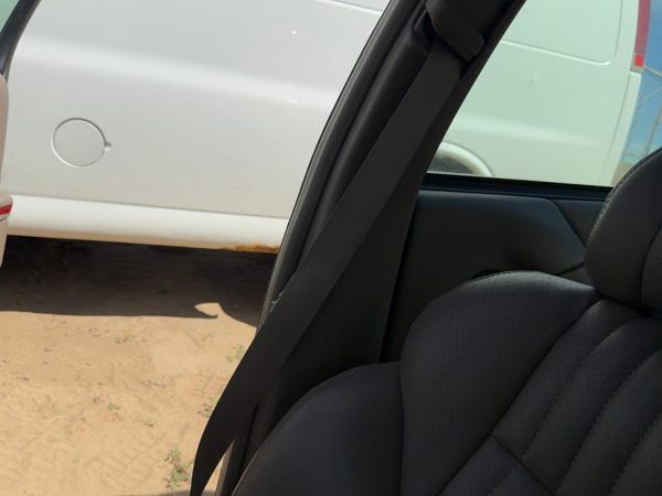 1999 Pontiac Bonneville Passenger Right B-Pillar Trim Panel Oem — photo 4
