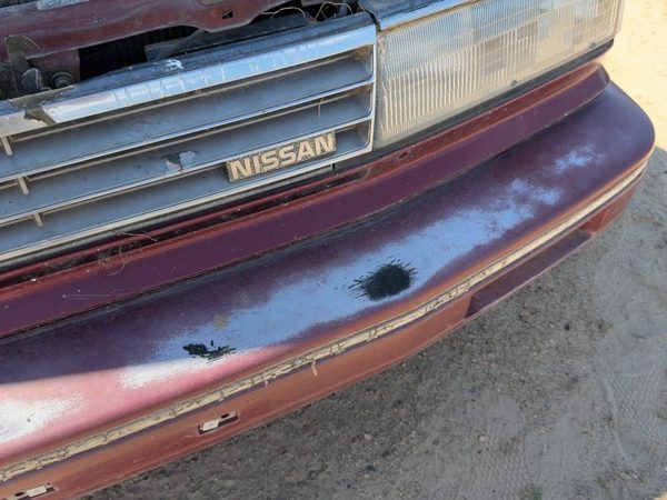 1987-1988 Nissan Maxima Trim Strip Below Front Grille Assembly Oem Gxe Red — photo 5