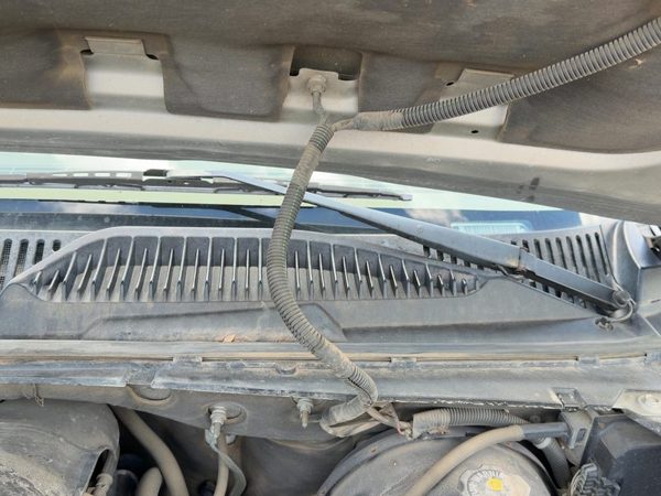 2000-2002 Chevy Suburban Driver Left Windshield Wiper Arm Oem Blade Lever — photo 4