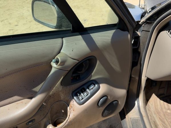 1999 Pontiac Bonneville Driver Left Front Door Trim Panel With Master Switch Tan — photo 4