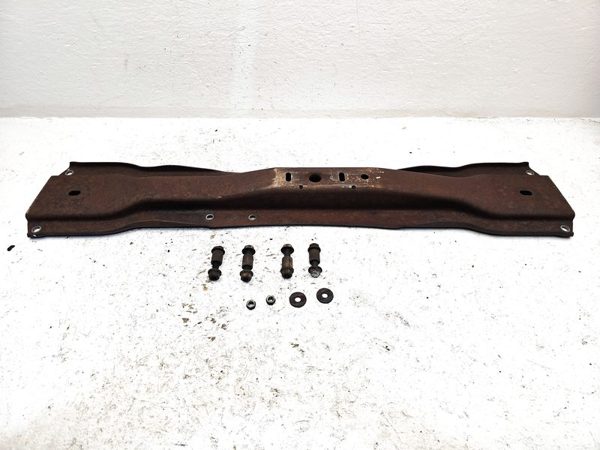1994 Suburban 1500 Trans. Crossmember — photo 1