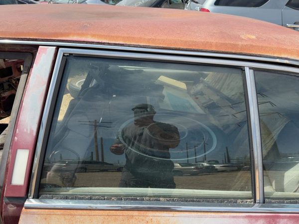1985-1986 Buick Park Ave Driver Left Rear Side Window Door Glass Oem Back — photo 2