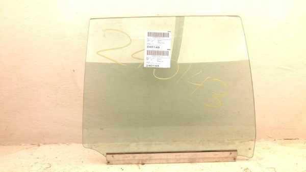 93 Cadillac Fleetwood Passenger Right Rear Side Window Door Glass Oem Back — photo 1