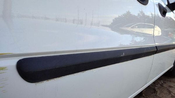 04-07 Ford Freestar Passenger Right Rear Moulding From Door Oem Back Trim Strip — photo 5