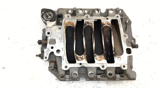 1993-1994 Pontiac Bonneville Lower Intake Manifold Oem 3.8L 24502025 — photo 3