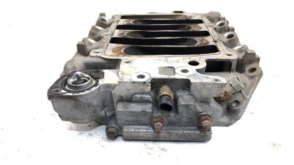 1993-1994 Pontiac Bonneville Lower Intake Manifold Oem 3.8L 24502025 — photo 7