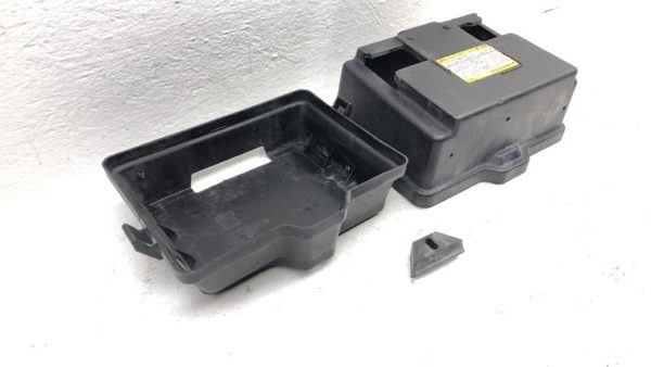 2004-2012 Gmc Canyon Complete Battery Box Mount Tray With Hold Down Oem 3.7L — photo 5