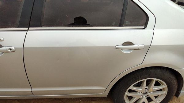 2012 Ford Fusion Rear Door LH Silver Ux — photo 2
