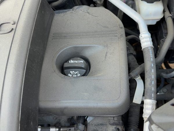 2010-2017 Chevy Equinox Engine Cover Top Plastic Shield Oem 2.4L 12601949 — photo 2
