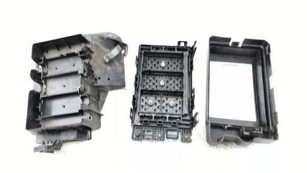 2004 Buick Rainier Engine Fuse Box Power Distribution Panel Oem 5.3L 15120875 — photo 8