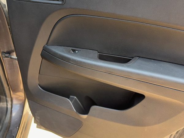 10-17 Equinox Passenger Right Rear Door Trim Panel With Switches Back Black 01A — photo 6