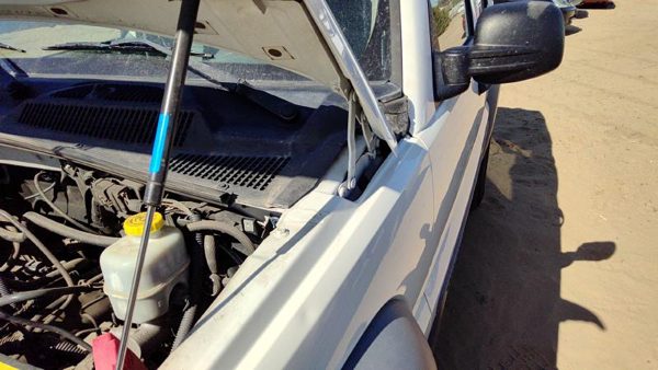 2002-2007 Jeep Liberty Driver Left Hood Hinge Assembly Oem White Pw1 55176929Ac — photo 3