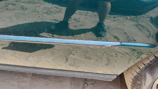 98-04 Cadillac Seville Driver Left Rear Moulding From Door Back Trim Strip Green — photo 2