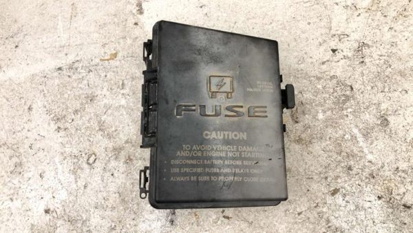 2004-2006 Chrysler Pacifica Engine Fuse Box Power Distribution Panel Oem — photo 4