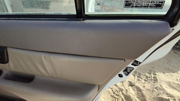 00 Buick Regal Passenger Right Rear Door Trim Panel With Switches Back Taupe 523 — photo 2