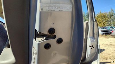 1997-2005 Chevy Malibu Passenger Right Rear Door Latch With Rods/cables Oem Back