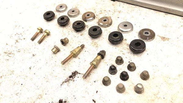 2002-2005 Civic Hatchback Si Valve Cover With Bolts Hardware Oem 2.0L K20A3 — photo 6