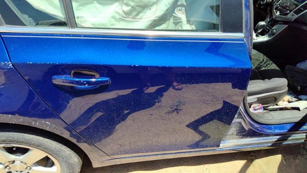 2013 Chevrolet Cruze Rear Door RH Blue Topas Gts — photo 6