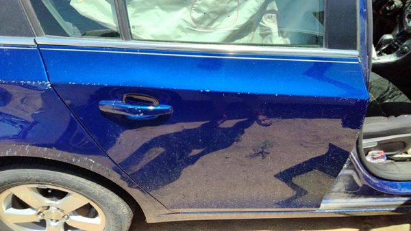 2013 Chevrolet Cruze Rear Door RH Blue Topas Gts — photo 5