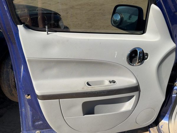 06-08 Hhr Driver Left Front Door Trim Panel With Master Switch Ls Lt Gray 14B — photo 2
