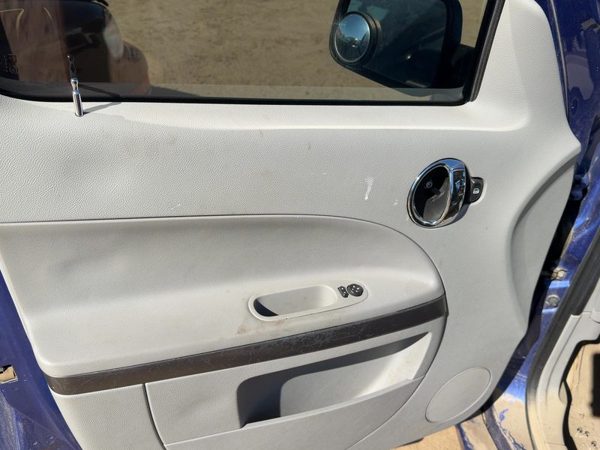 06-08 Hhr Driver Left Front Door Trim Panel With Master Switch Ls Lt Gray 14B — photo 4