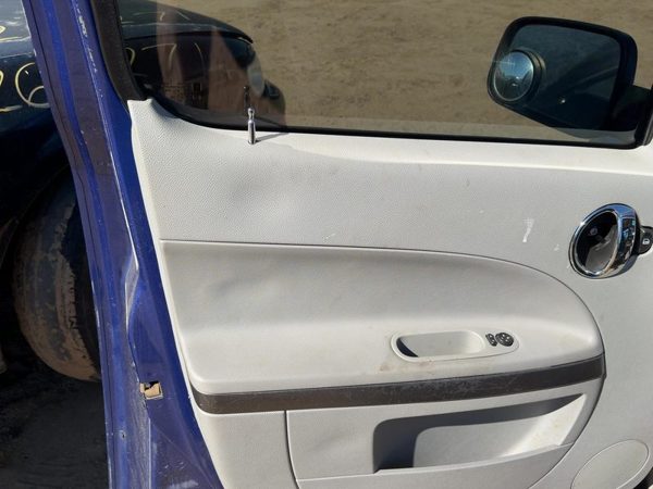 06-08 Hhr Driver Left Front Door Trim Panel With Master Switch Ls Lt Gray 14B — photo 5