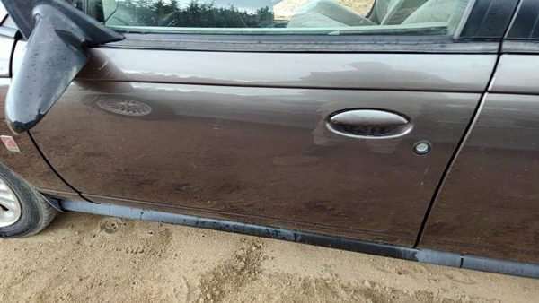 1999 Saturn Sl2 Front Door LH Gray — photo 2