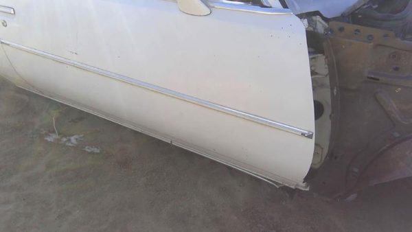 1978 Buick Regal Front Door RH White — photo 3