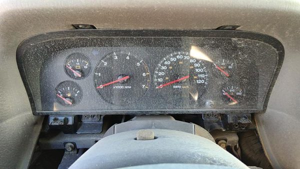 2001 Jeep Grand Cherokee Speedometer Cluster Instrument Gauges Panel Oem Dash — photo 2