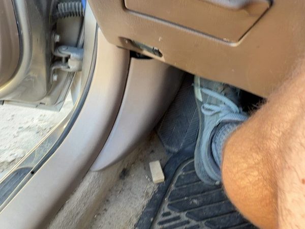 1997-2001 Toyota Camry Driver Left Lower Kick Trim Panel OEM Oak FT4 — photo 2