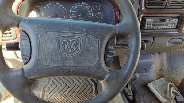 1998 Dodge Ram 1500 Steering Wheel Gray — photo 3