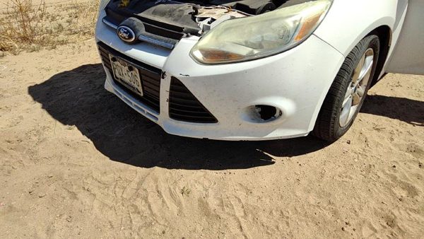 2012-2014 Ford Focus Ford Focus Front Bumper Cover Assembly Oem White Yz — photo 1