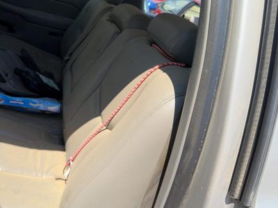 05 Suburban 1500 Complete Set Of Rear Seat Belts Retractor Buckle Left Right Bac
