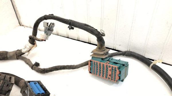 2018 Buick Regal Wiring Harness For Engine Oem 39134916 — photo 2