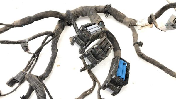 2018 Buick Regal Wiring Harness For Engine Oem 39134916 — photo 4