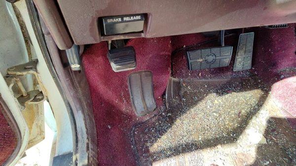 82-91 Olds Ciera Parking Brake Pedal Assembly Oem Complete Emergency Unit — photo 2